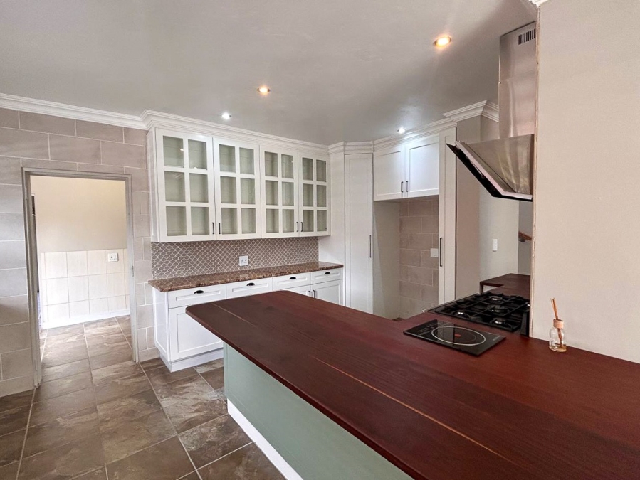 4 Bedroom Property for Sale in Grimbeeck Park North West